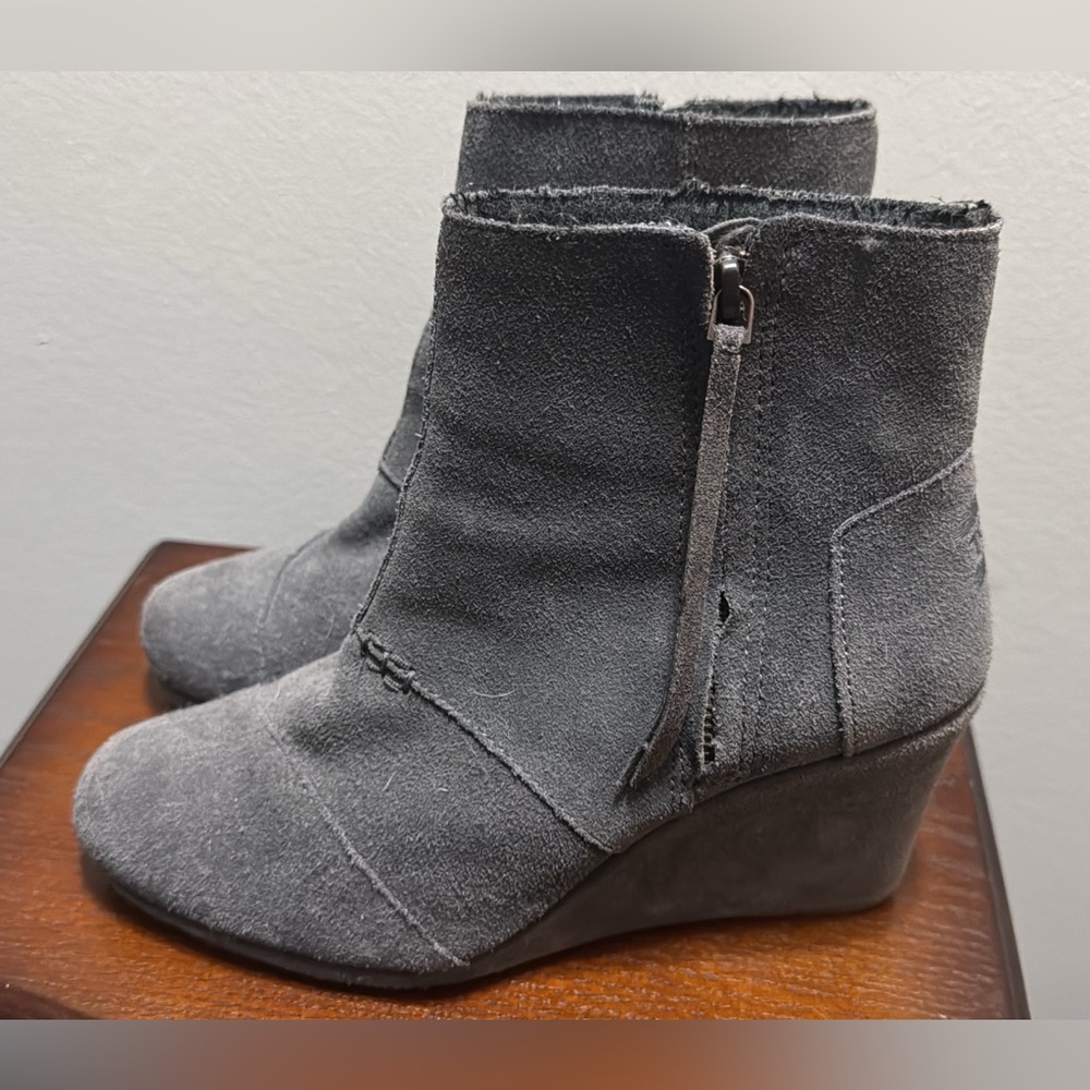 Toms Gray Suede Wedge Boots